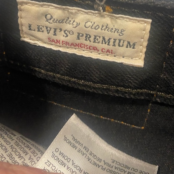 Levi’s Women’s Shorts 501 Black Denim Cutoffs Sz 28 Button Fly High Rise - Picture 5 of 10